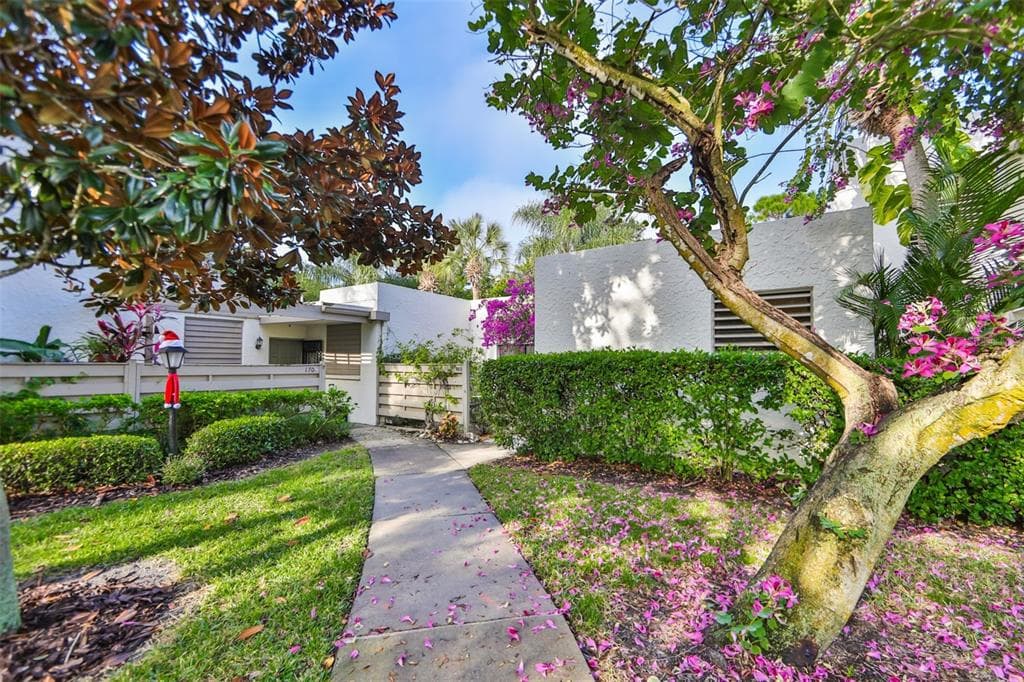 169 PINEHURST DRIVE UNIT 169 BRADENTON, FL 34210