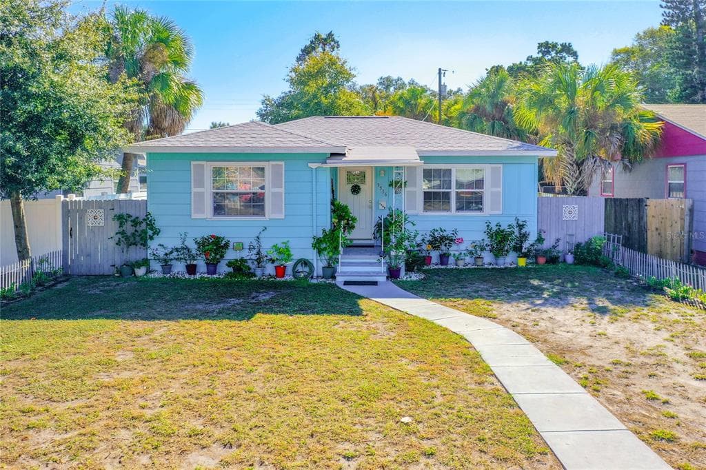 3516 1ST AVENUE S ST PETERSBURG, FL 33711
