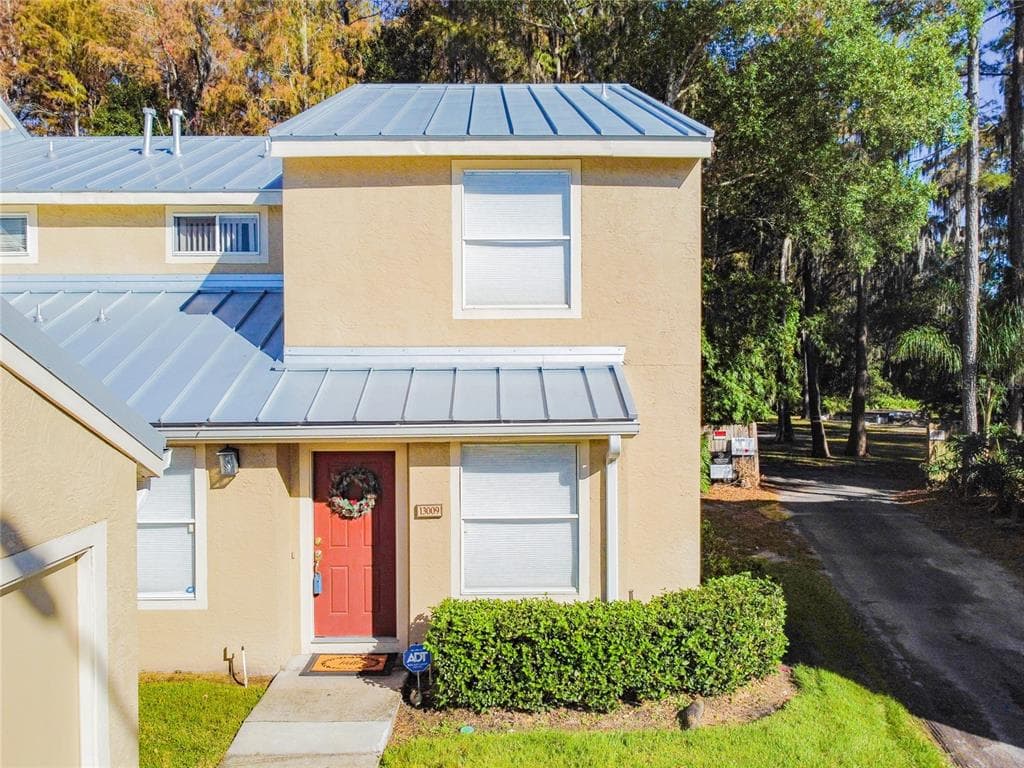 13009 ARBORVIEW PLACE TAMPA, FL 33618