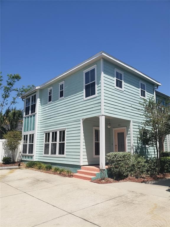 643 4TH AVENUE S ST PETERSBURG, FL 33701