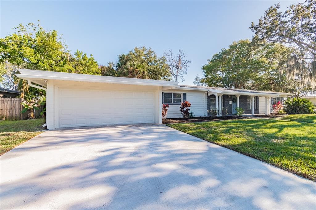 4531 VENETIAN BOULEVARD NE ST PETERSBURG, FL 33703