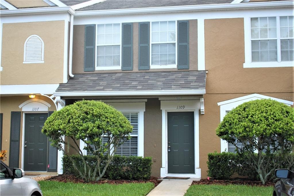1109 KENNEWICK COURT WESLEY CHAPEL, FL 33543