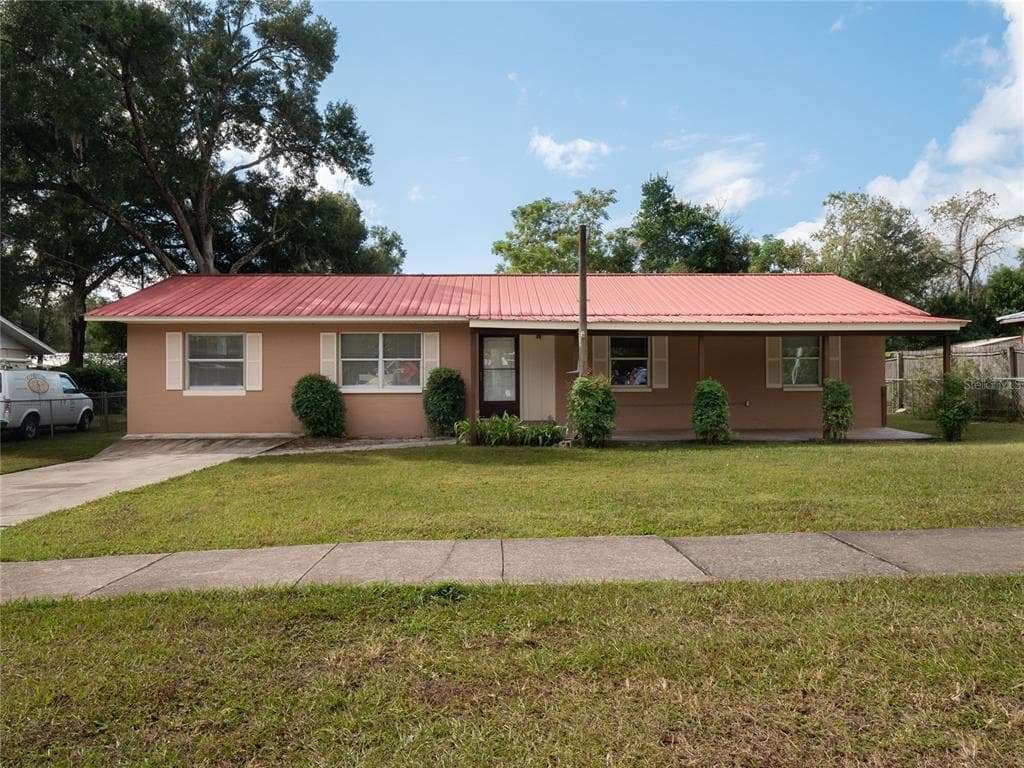 495 SW NIGHTINGALE STREET KEYSTONE HEIGHTS, FL 32656