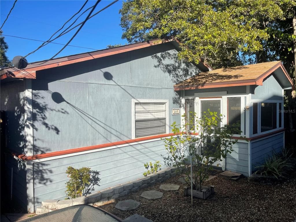 465 9TH AVENUE N ST PETERSBURG, FL 33701