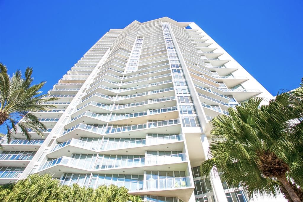 175 1ST STREET S UNIT 504 ST PETERSBURG, FL 33701