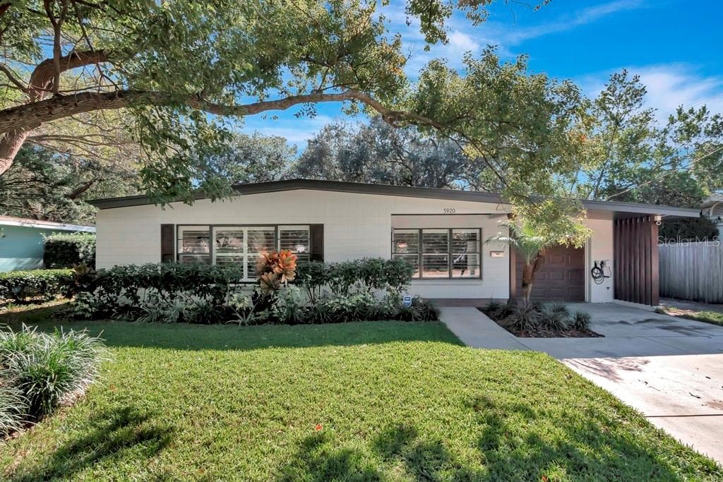 3920 W ESTRELLA STREET TAMPA, FL 33629