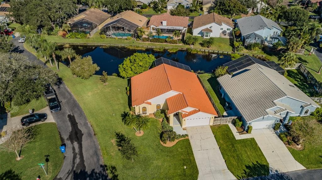 5293 WHITE SAND CIRCLE NE ST PETERSBURG, FL 33703