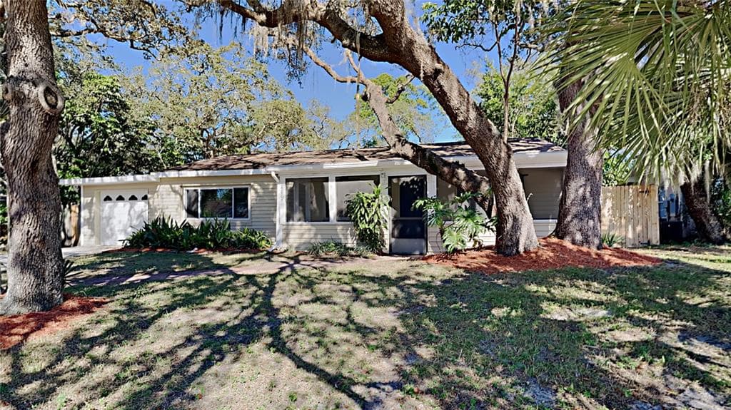 4003 W FIG STREET TAMPA, FL 33609