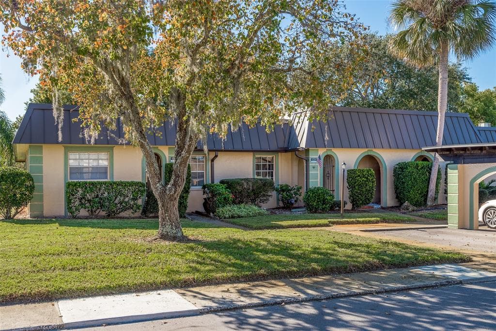 4204 HAMPTON DRIVE NEW PORT RICHEY, FL 34652