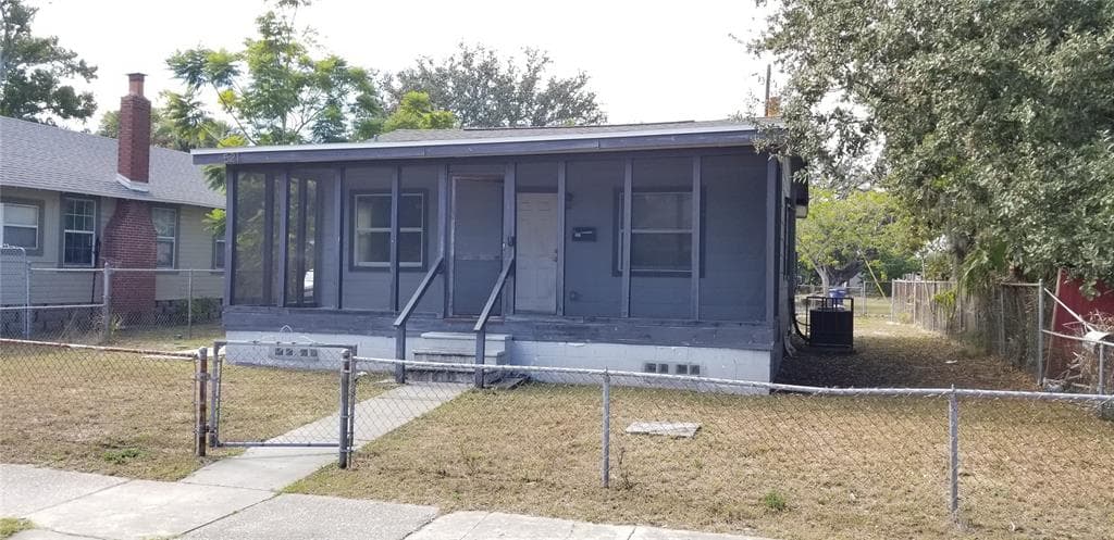521 26TH STREET S ST PETERSBURG, FL 33712