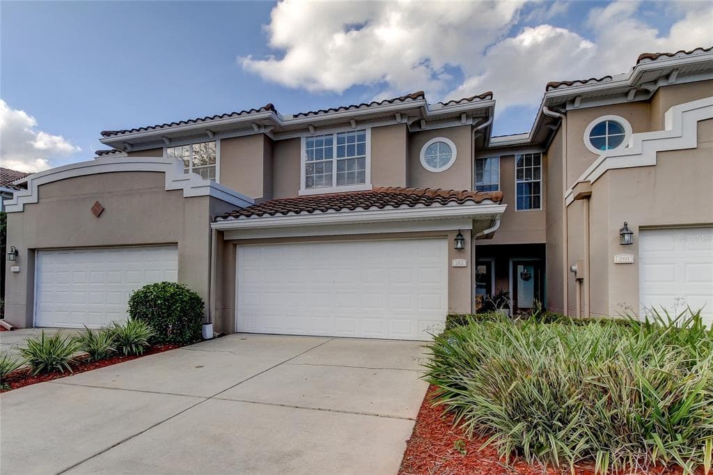 262 VALENCIA CIRCLE ST PETERSBURG, FL 33716