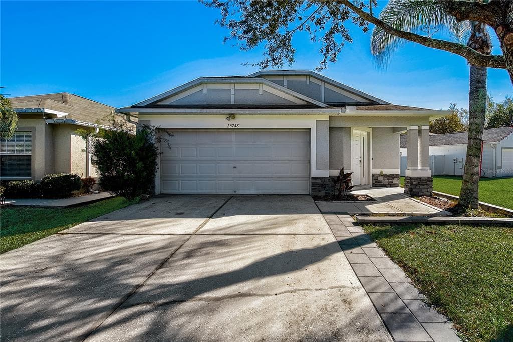 25748 CRIPPEN DRIVE LAND O LAKES, FL 34639