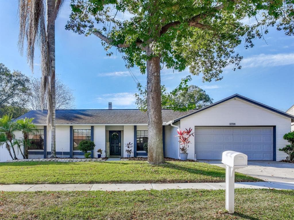 2714 CEDARCREST PLACE VALRICO, FL 33596