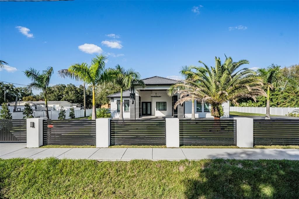 8001 GARDNER ROAD