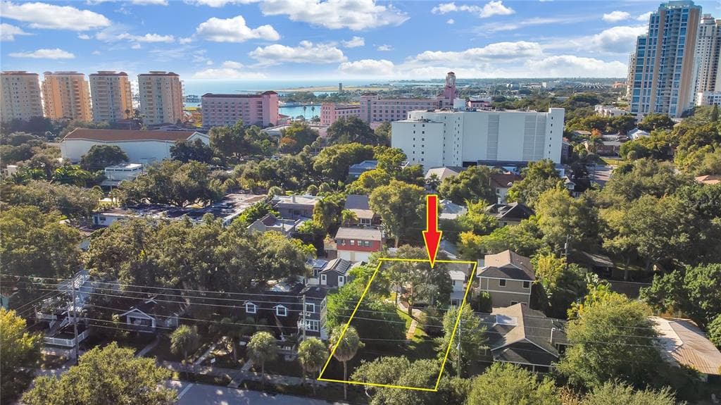 326 9TH AVENUE NE ST PETERSBURG, FL 33701