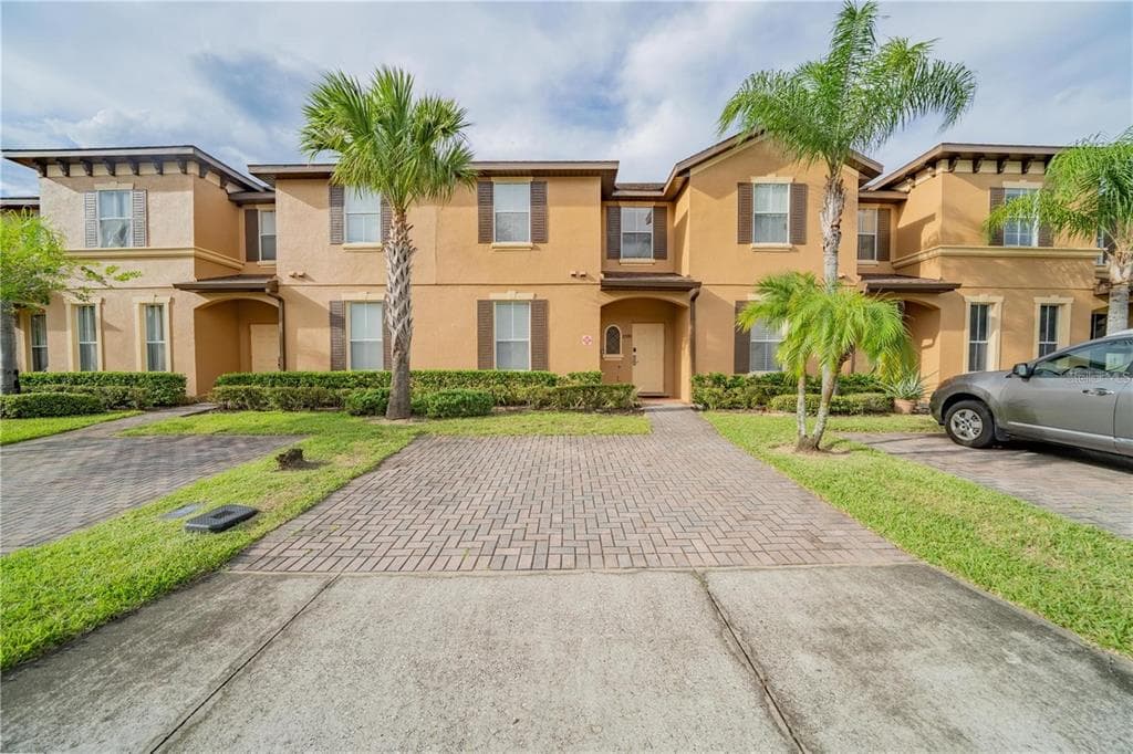 2520 CALABRIA AVENUE DAVENPORT, FL 33897