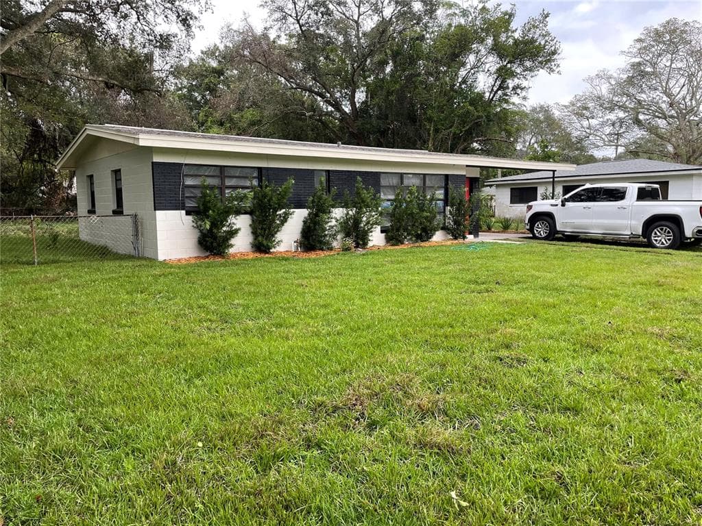 4514 PORPOISE DRIVE TAMPA, FL 33617