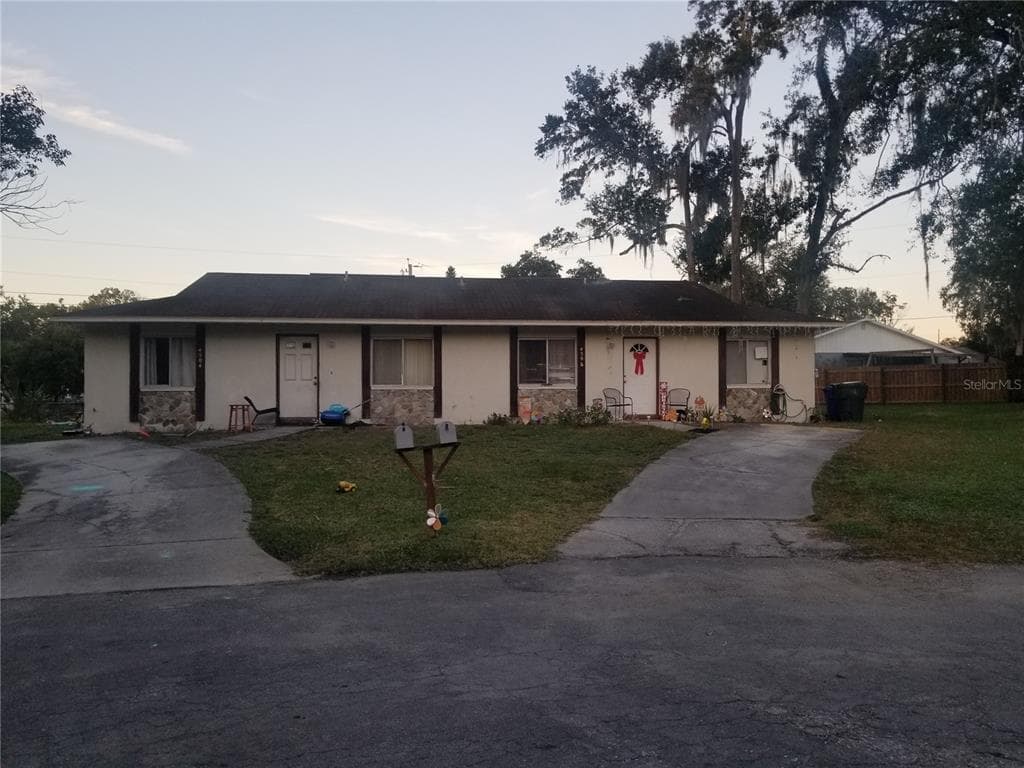4504-4506 BALLENTINE COURT LAKELAND, FL 33813