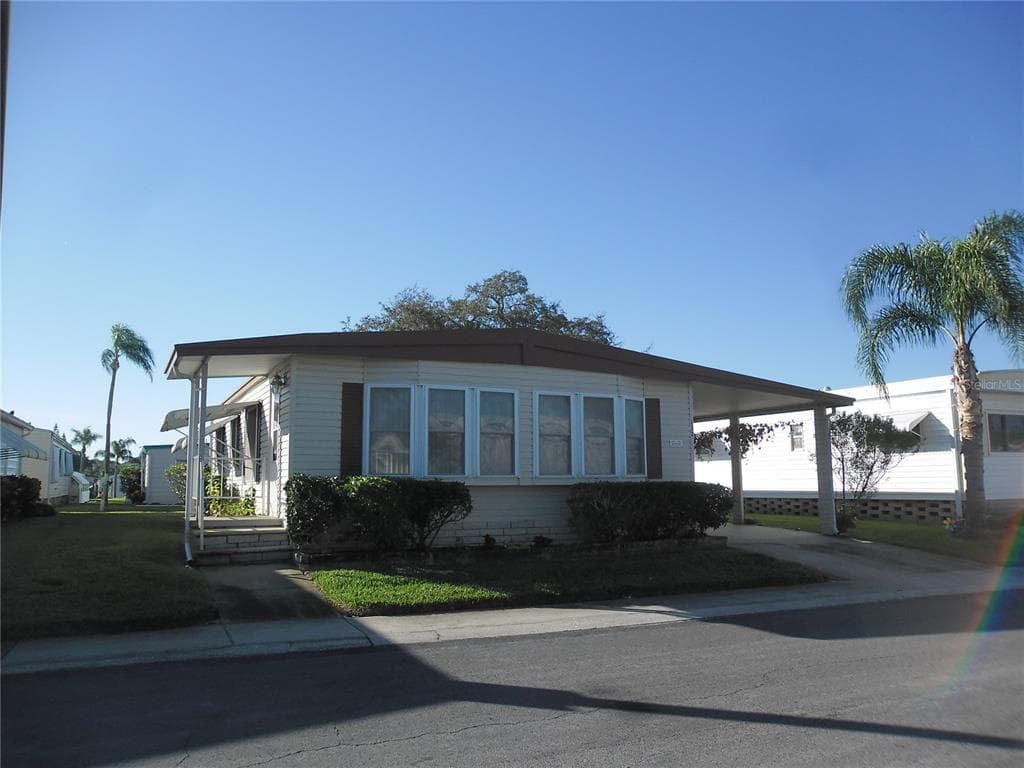 132 CEDAR DRIVE PALM HARBOR, FL 34684