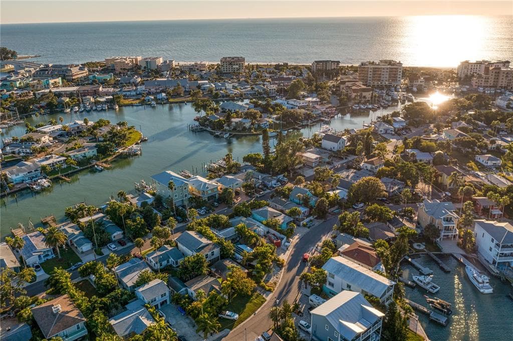 350 BOCA CIEGA DRIVE MADEIRA BEACH, FL 33708