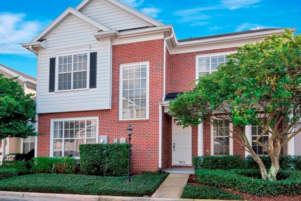 305 INNER HARBOUR CIRCLE TAMPA, FL 33602