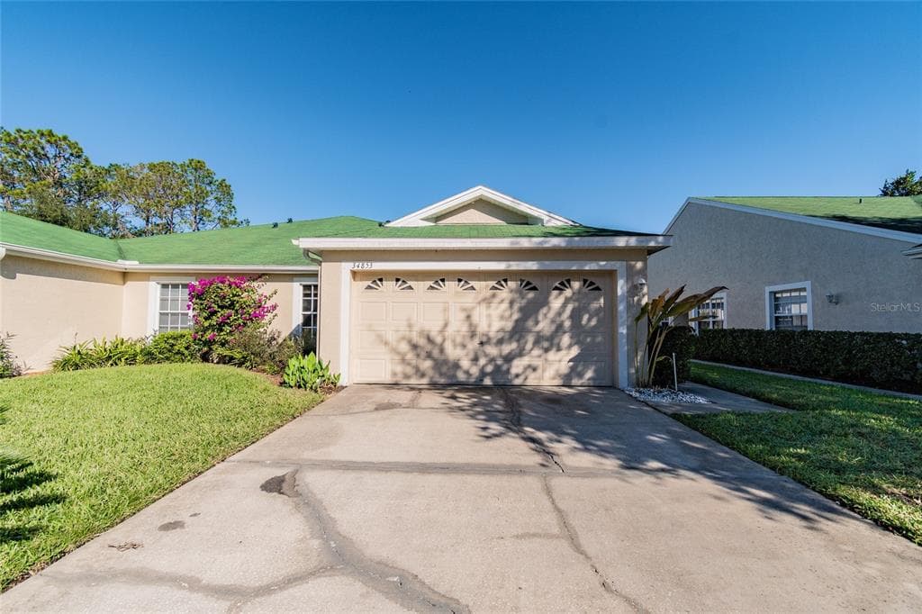 34853 DOUBLE EAGLE COURT ZEPHYRHILLS, FL 33541