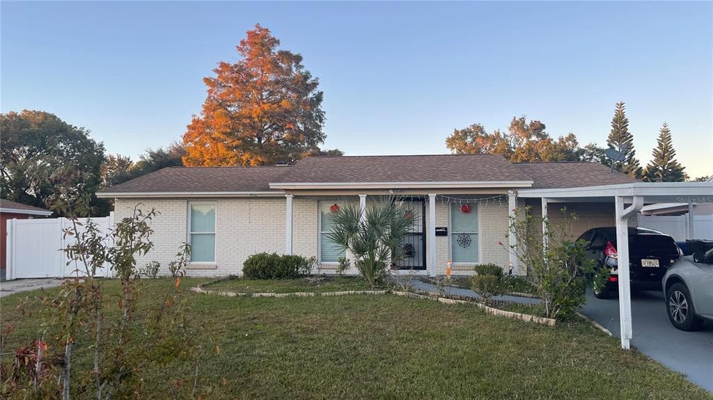 7910 WOODGLEN CIRCLE TAMPA, FL 33615