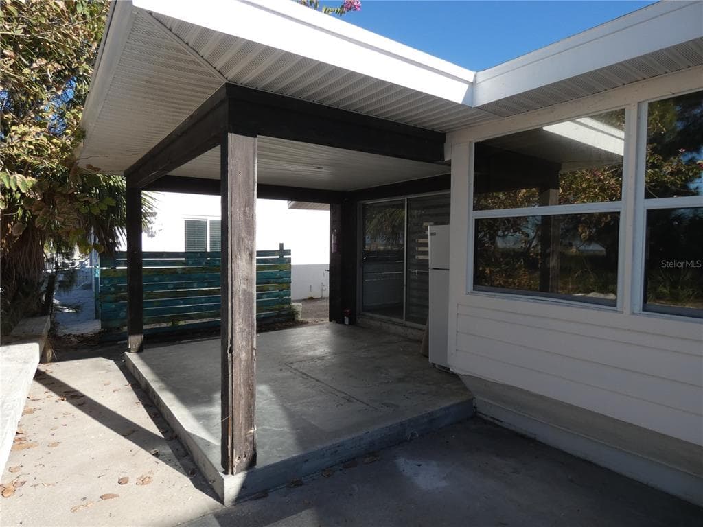 10128 GULF BOULEVARD UNIT cottage TREASURE ISLAND, FL 33706