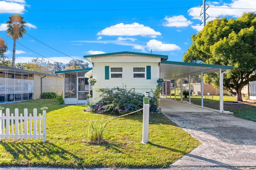 37622 MARCH LANE ZEPHYRHILLS, FL 33541