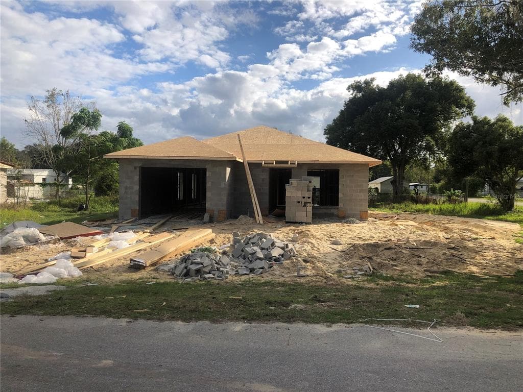 2540 SHINER DRIVE LAKE WALES, FL 33898