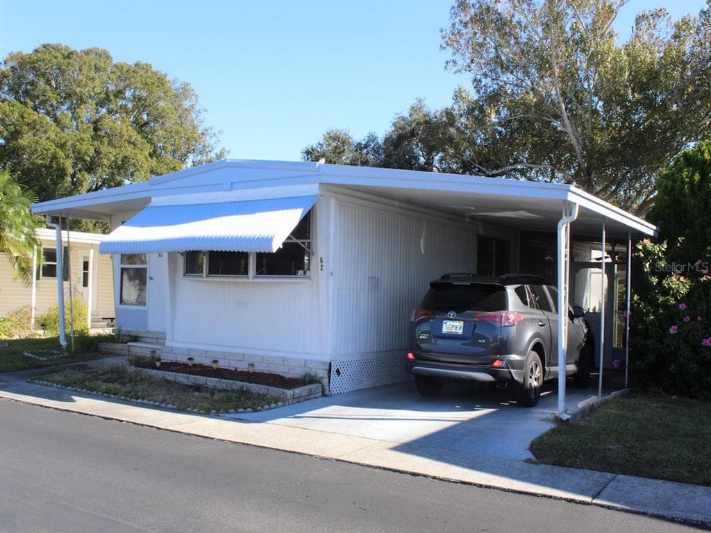 62 PINDO PALM STREET E LARGO, FL 33770