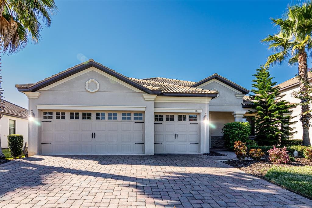 1318 GLENEAGLES LANE DAVENPORT, FL 33896