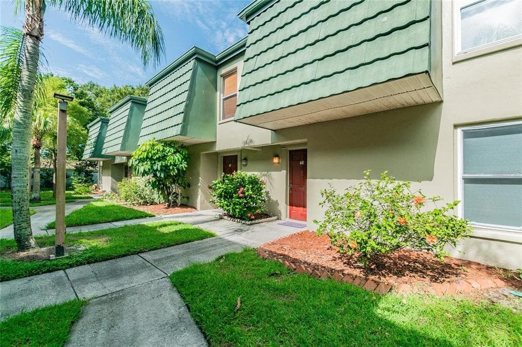 1799 N HIGHLAND AVENUE UNIT 48 CLEARWATER, FL 33755