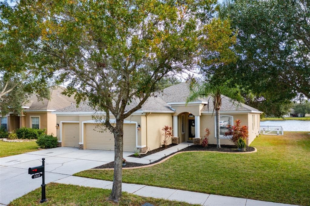 11810 SUMMER SPRINGS DR RIVERVIEW, FL 33579