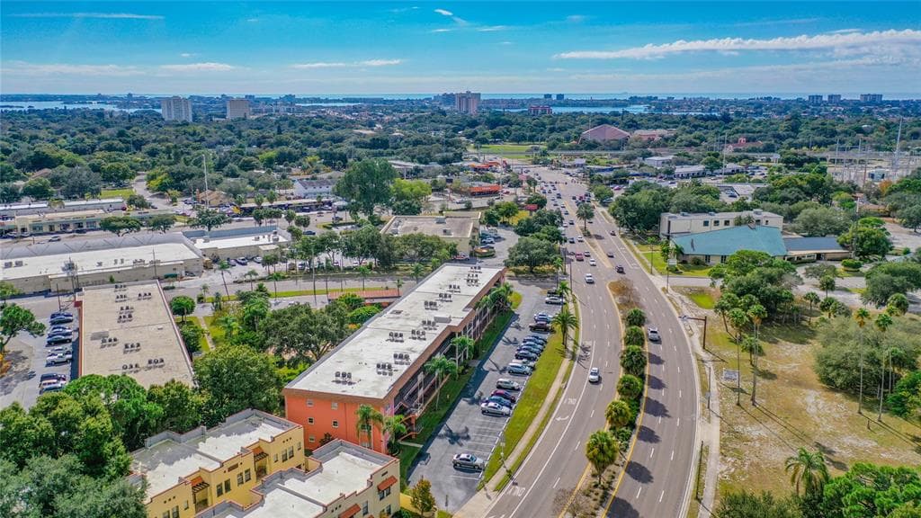 211 PASADENA AVENUE N UNIT 303 ST PETERSBURG, FL 33710