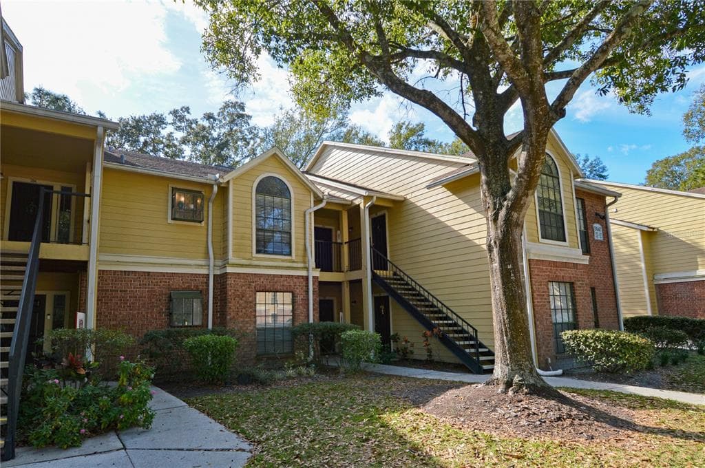 8647 MALLARD RESERVE DRIVE UNIT 203 TAMPA, FL 33614