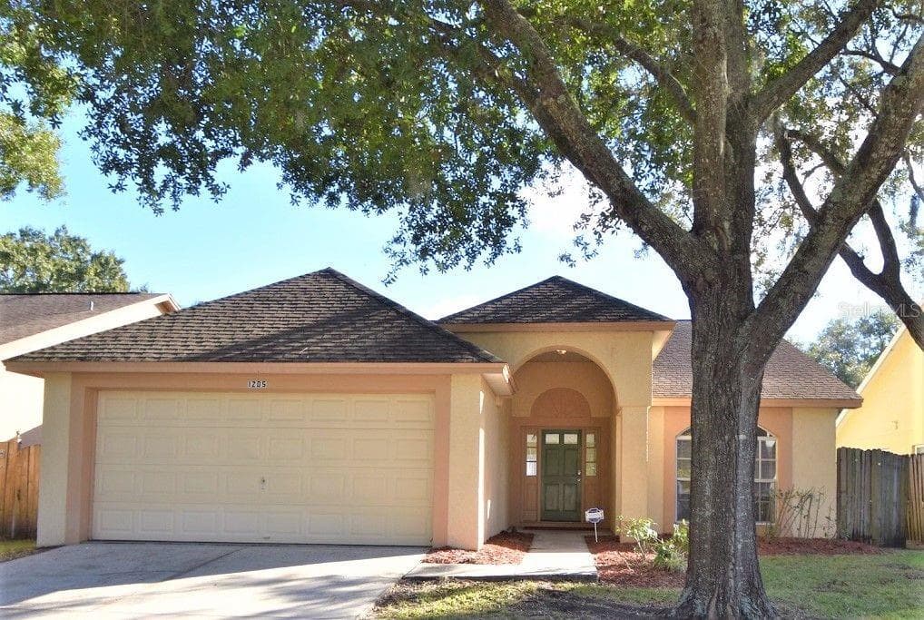 1205 BLOOM HILL AVENUE VALRICO, FL 33596