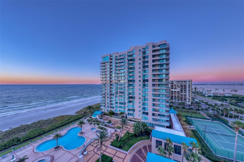 1540 GULF BOULEVARD UNIT 1007 CLEARWATER BEACH, FL 33767
