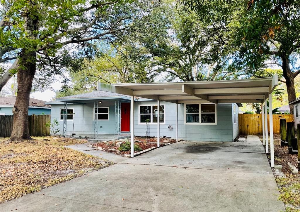 5461 43RD AVENUE N ST PETERSBURG, FL 33709