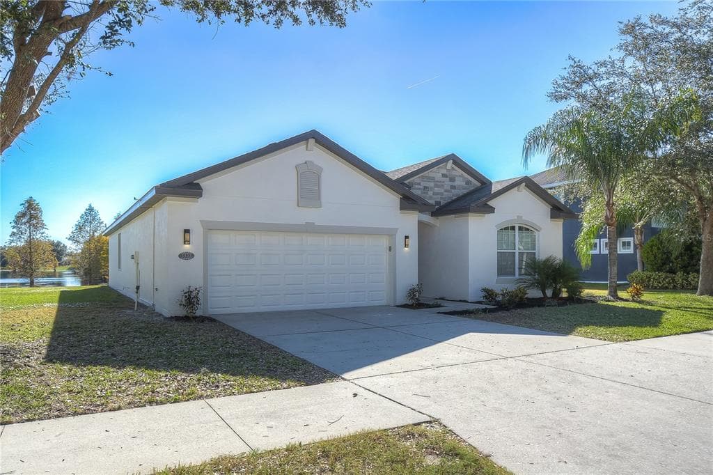 5305 GREEN OASIS DRIVE DOVER, FL 33527