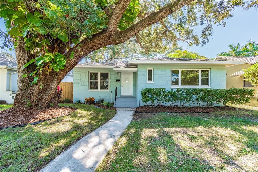 1736 23RD AVENUE N ST PETERSBURG, FL 33713