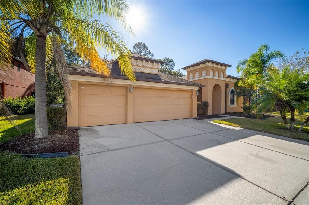 10746 RAIN LILLY PASS LAND O LAKES, FL 34638