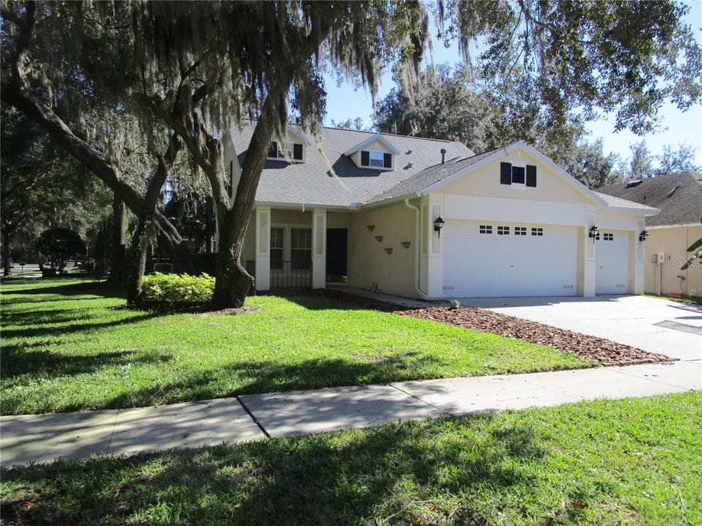 6202 GANNETDALE DRIVE LITHIA, FL 33547