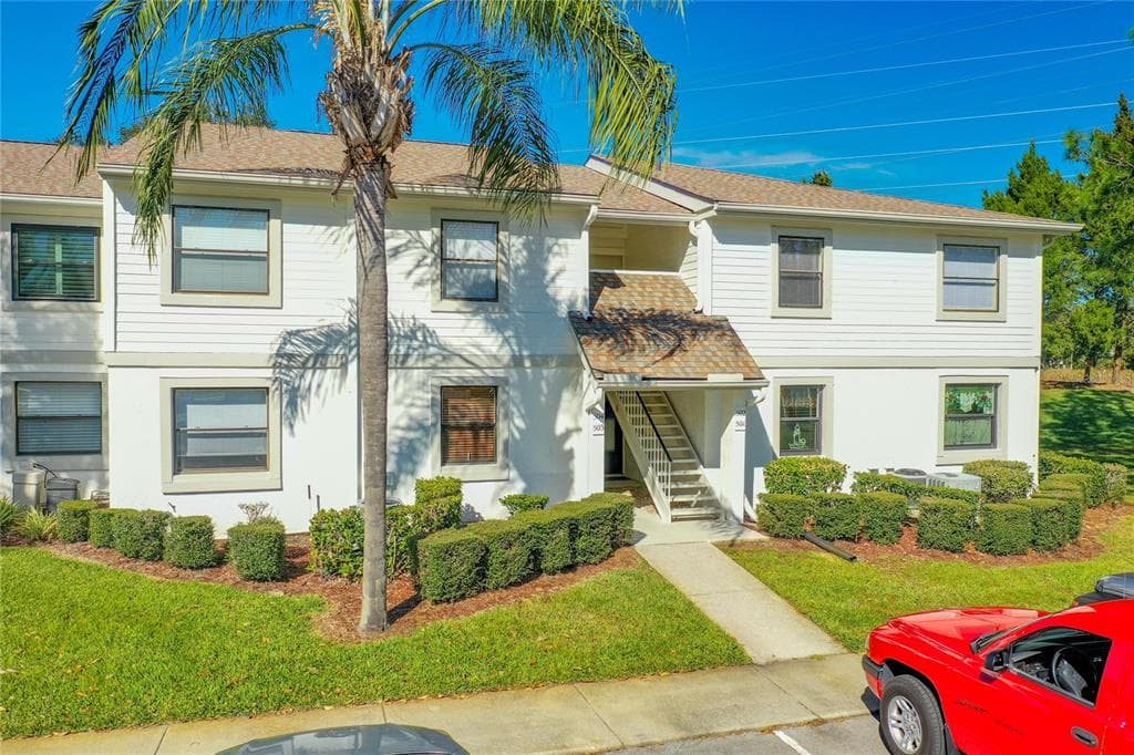 502 MEADOW LANE UNIT 2 OLDSMAR, FL 34677