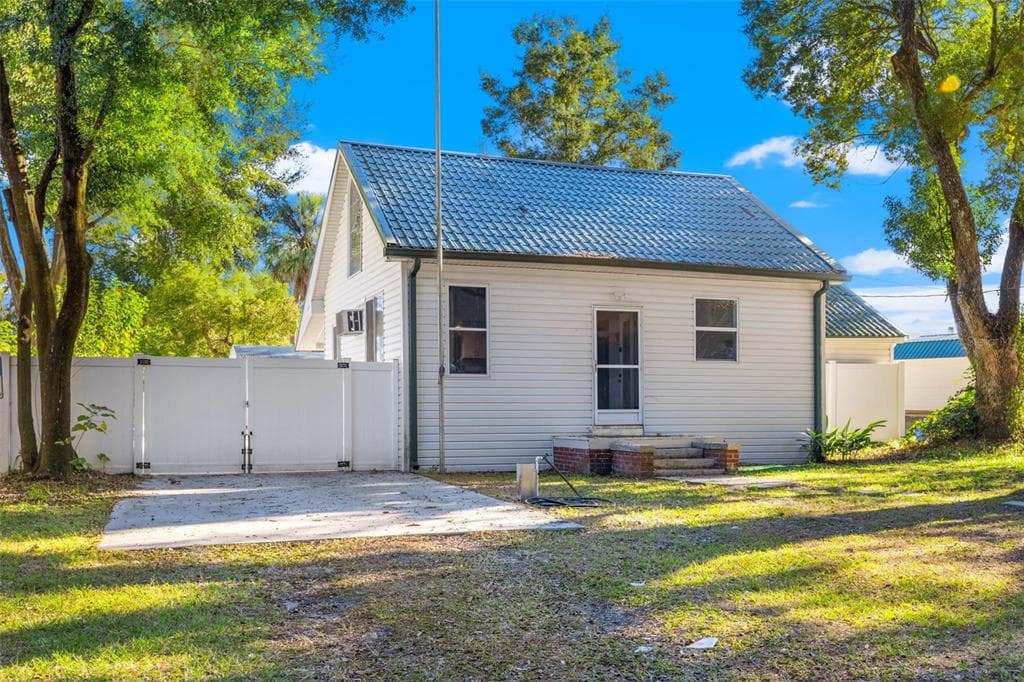 5150 4TH STREET ZEPHYRHILLS, FL 33542