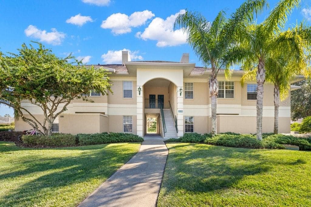 1306 EAGLE POND DRIVE UNIT 1306 WINTER HAVEN, FL 33884