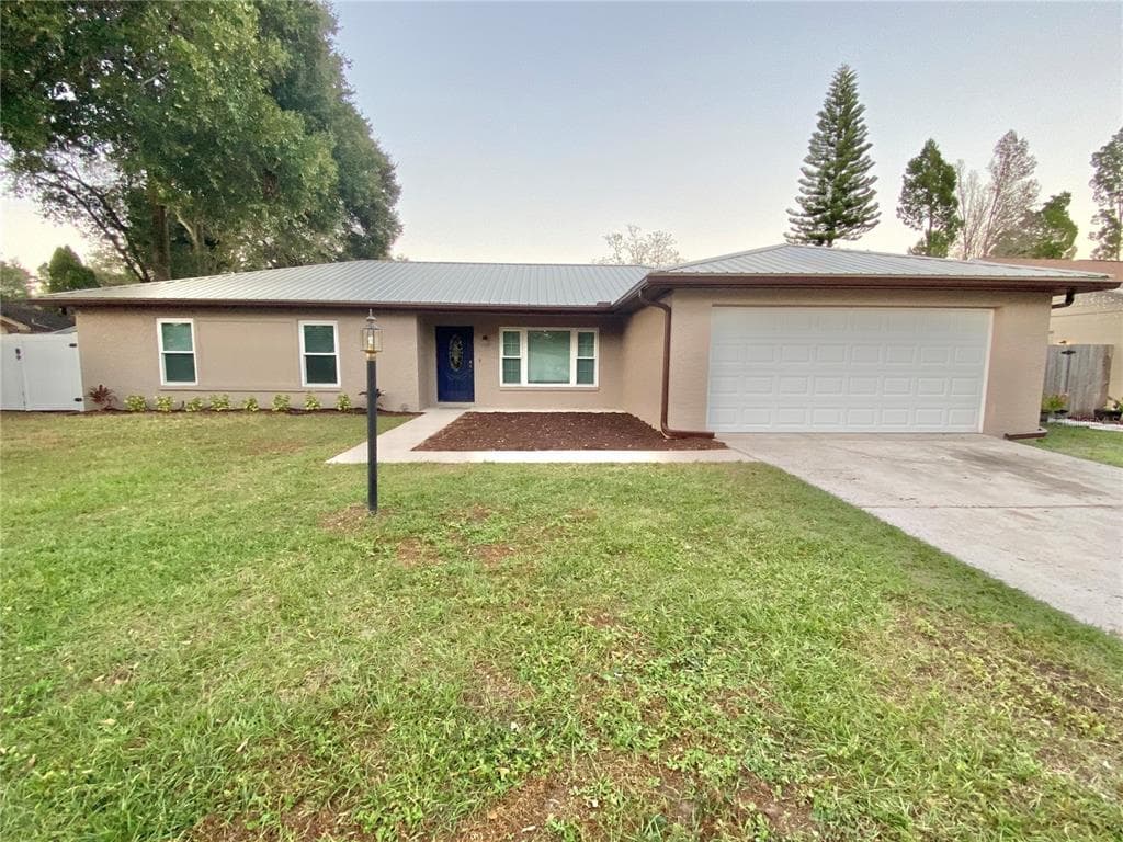 3818 ROLLING CIRCLE VALRICO, FL 33594