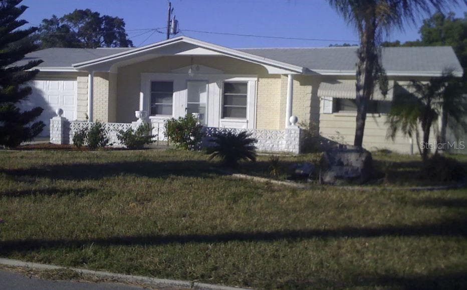 4143 RIDGEFIELD AVENUE HOLIDAY, FL 34691