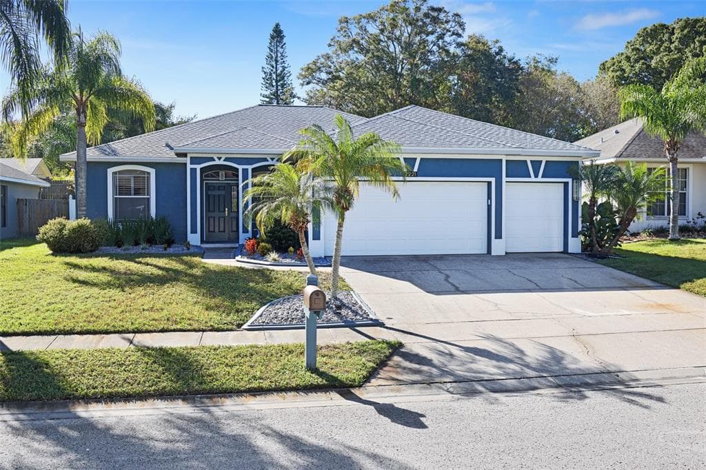 2221 MISTY COURT DUNEDIN, FL 34698