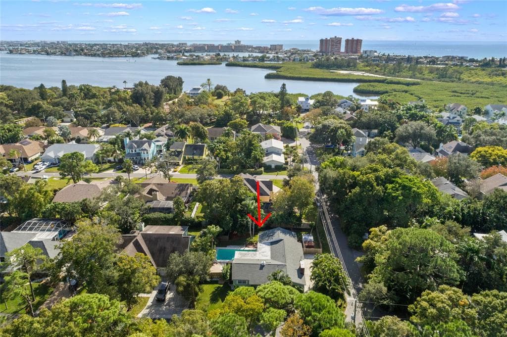 13836 76TH AVENUE SEMINOLE, FL 33776